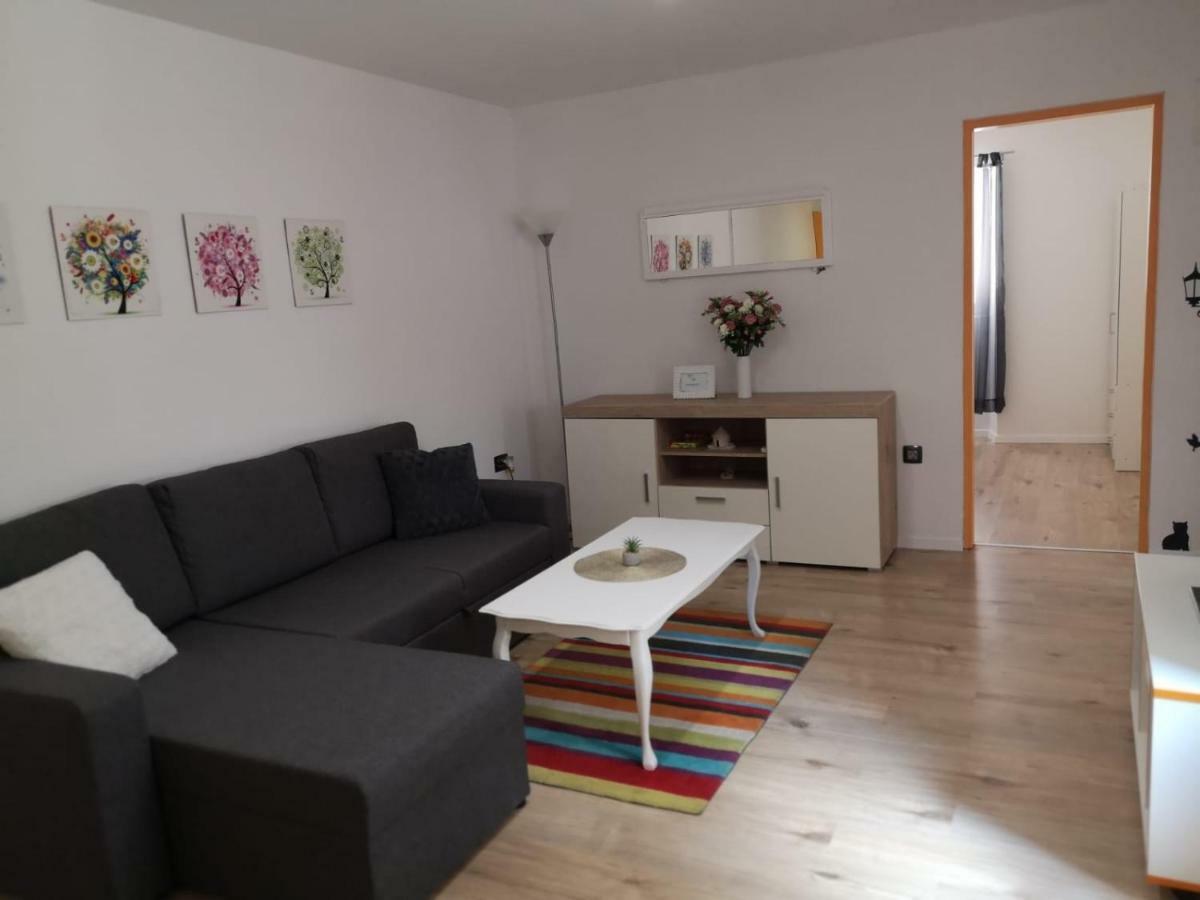 Apartment Asja Old City Center Pula Luaran gambar